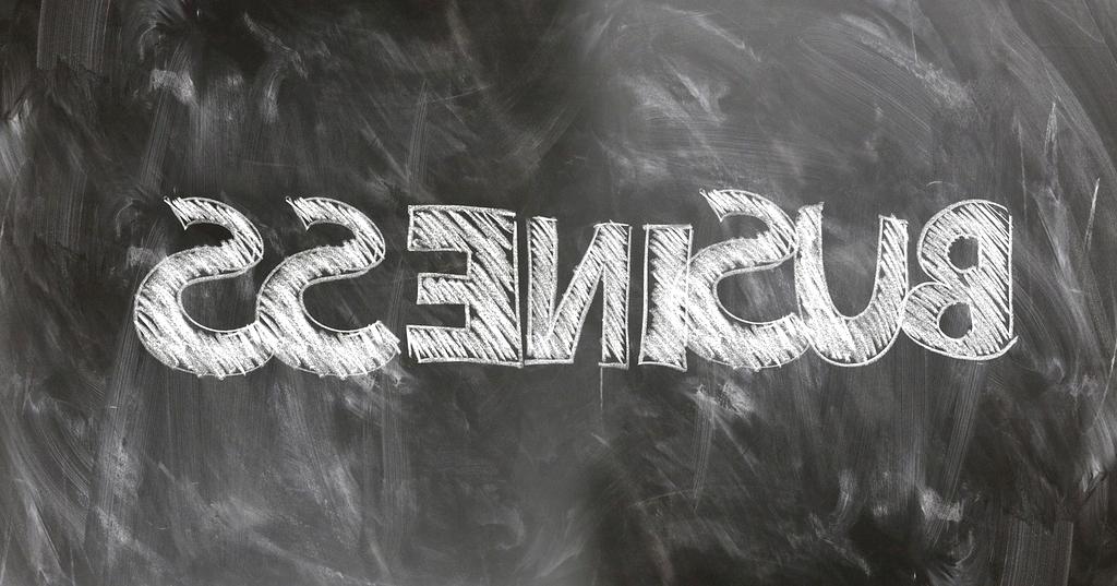 Müşteri memnuniyeti analitik grafikleri ve başarı metrikleri